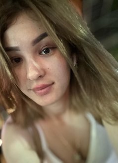 New Lera From Ukraine - puta in Bangkok Photo 2 of 3