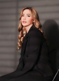 NEW Lindsay - puta in Hong Kong Photo 17 of 19