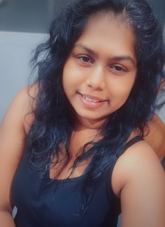 New❣️🥂(meet)🥂girls - puta in Colombo Photo 2 of 5