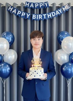 New Model Big Dick and Strong on Stage - Transsexual escort in Pattaya Photo 5 of 7