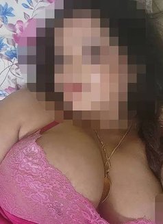 New Muslim Shemale Zumaya 8" Dik - Transsexual escort in Kochi Photo 1 of 11