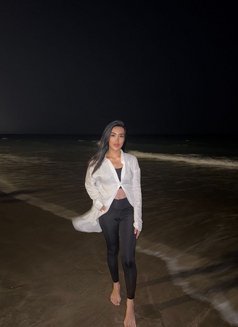 New profile Amera - puta in Muscat Photo 8 of 9