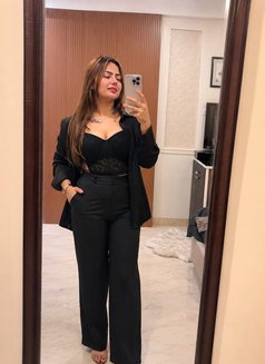 New Russian High Profile and Indian - puta in Gurgaon Photo 4 of 4