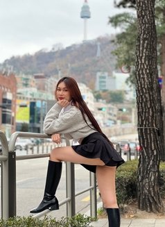 ROSÉ - Anal - Independent - escort in Seoul Photo 3 of 11