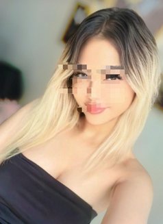 New - puta in Muscat Photo 2 of 2