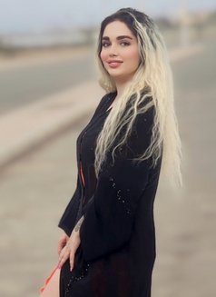 New threesome - puta in Muscat Photo 3 of 3