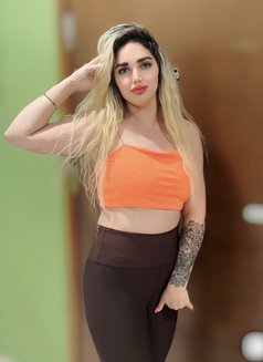 New threesome - puta in Muscat Photo 2 of 3