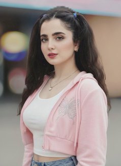 New - escort in Muscat Photo 6 of 8