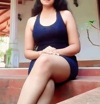 New Shehani - puta in Colombo