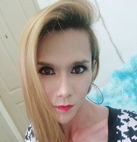 Skinny and sexy - Transsexual escort in Tokyo