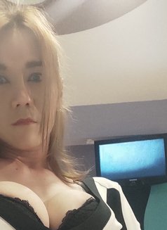 Newbie’s 7inches available - Acompañantes transexual in Tokyo Photo 4 of 4