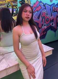 New Ta Na - puta in Pattaya Photo 4 of 9