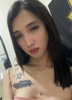 New taste yuki - Acompañantes transexual in Makati City Photo 17 of 17