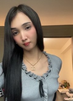 New taste yuki - Transsexual escort in Manila Photo 9 of 13