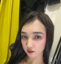 New taste yuki - Transsexual escort in Makati City