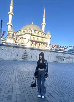 new in Doha - Transsexual escort in Doha Photo 3 of 3