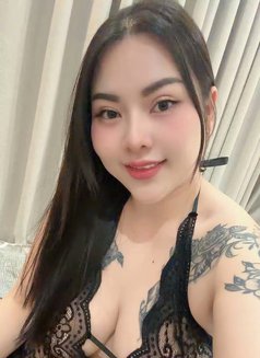 New Thai oil and good massage in muscat - escort in Muscat Photo 12 of 18