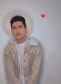 New to Ajman - Male escort in Ajmān Photo 5 of 7