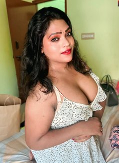New Trans Zahira N Town - Transsexual escort in Bangalore Photo 13 of 28
