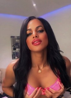 NEW TS KEYLA DIOR LONDON - Transsexual companion in London Photo 14 of 16