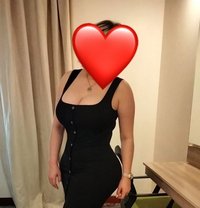 New Turkish lady - escort in Muscat Photo 1 of 10