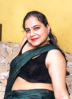 new Vennila shemale active cock&BObS - Acompañantes transexual in Chennai Photo 4 of 6