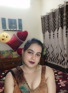 new Vennila shemale active cock&BObS - Acompañantes transexual in Chennai Photo 10 of 10