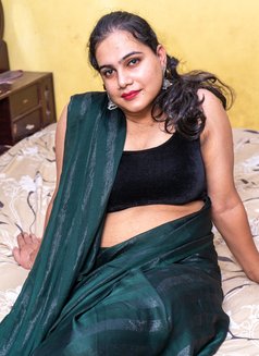 new Vennila shemale active cock&BObS - Acompañantes transexual in Chennai Photo 2 of 7