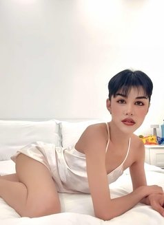 NewYoung ladyboy Thailand both - masseuse in Riyadh Photo 3 of 6