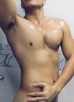 PINOYMASSEUR Poppers - Male companion in Manila Photo 2 of 27