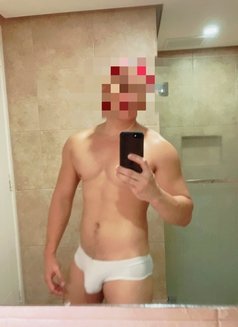 PINOYMASSEUR Poppers - Male companion in Manila Photo 12 of 27