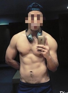 PINOYMASSEUR Poppers - Male companion in Manila Photo 13 of 27