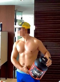 PINOYMASSEUR Poppers - Male companion in Manila Photo 14 of 27
