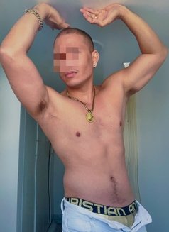 PINOYMASSEUR Poppers - Male companion in Manila Photo 16 of 27