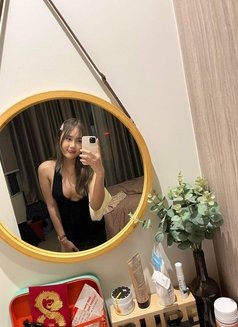 Newest girl in town - escort in Mumbai Photo 14 of 18