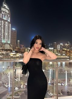 NEWEST LADYBOY IN TOWN - Transsexual escort in Singapore Photo 1 of 30