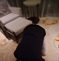 Newhalf Domina, Hong Kong Encounters - Transsexual dominatrix in Hong Kong