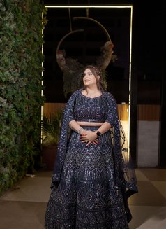 Newly Wedded Busty ( Aanchal🥰 - puta in Nagpur Photo 2 of 6