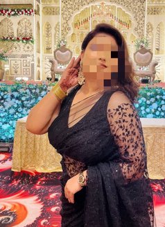 Bhabhi cam - puta in Bangalore Photo 1 of 2