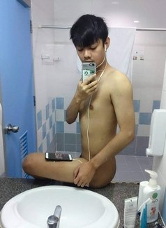 Newnes - Transsexual escort in Bangkok Photo 1 of 2