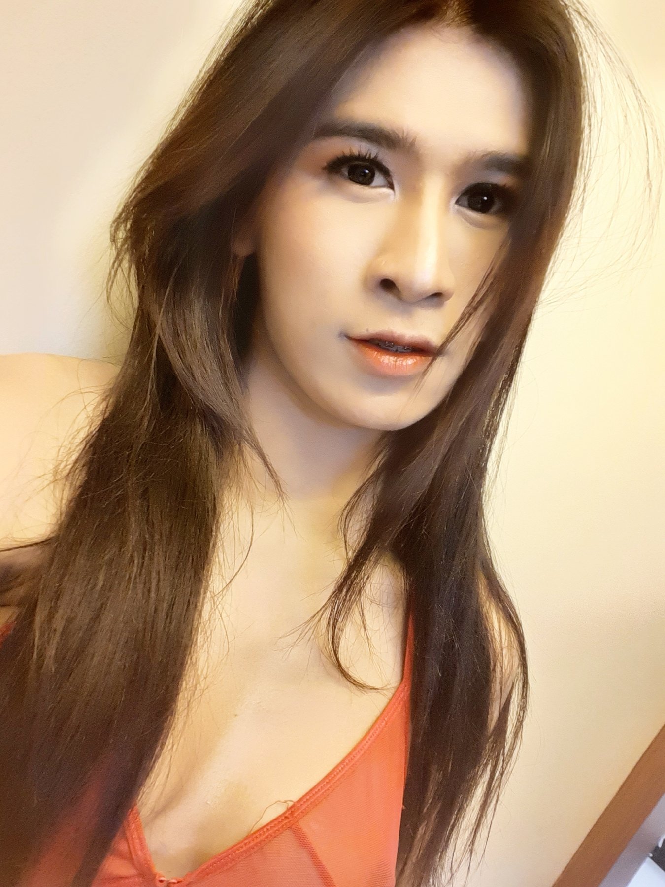 Newza Ladyboy, Thai Transsexual escort in Muscat