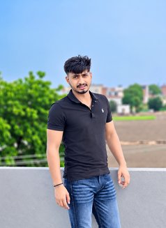 Nexa1020 - Male escort in Gurgaon Photo 1 of 2
