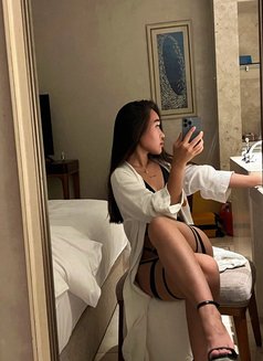 Neytiri - escort in Dubai Photo 9 of 13