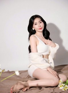 Ngọc Ánh - escort in Hanoi Photo 4 of 5