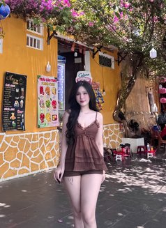 Người Mẫu Phương Baby - escort in Hyderabad Photo 13 of 14