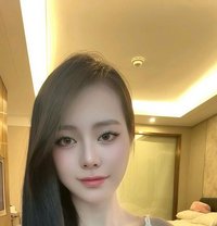 Như Quỳnh - puta in Hanoi