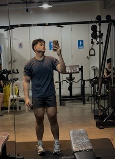 Nhate Tazor - Acompañante masculino in Manila Photo 3 of 10