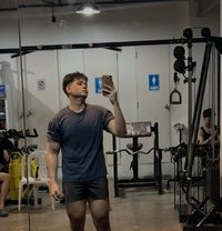 Nhate Tazor - Male companion in Manila