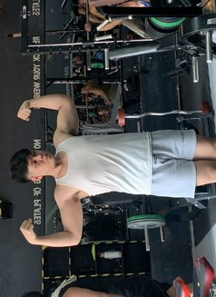 Nhate Tazor - Acompañante masculino in Manila Photo 5 of 10