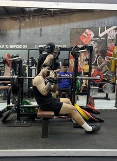 Nhate Tazor - Acompañante masculino in Manila Photo 8 of 10